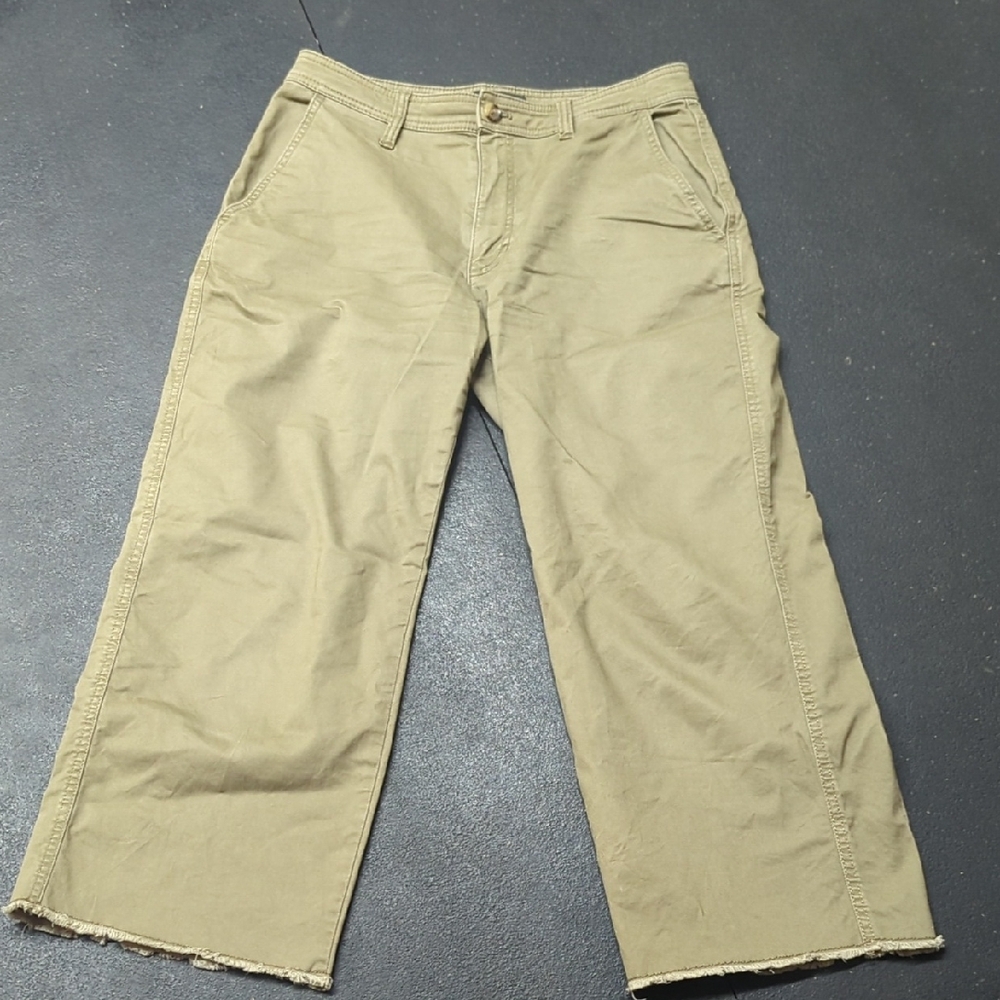 Banana Republic Wide-Leg Pants in Olive Green